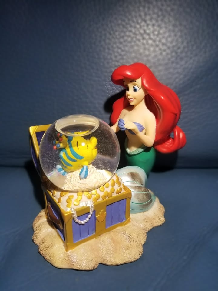 🌊 Disney Little Mermaid Snow Globe – Rare Vintage – Perfect Cond - photo 2