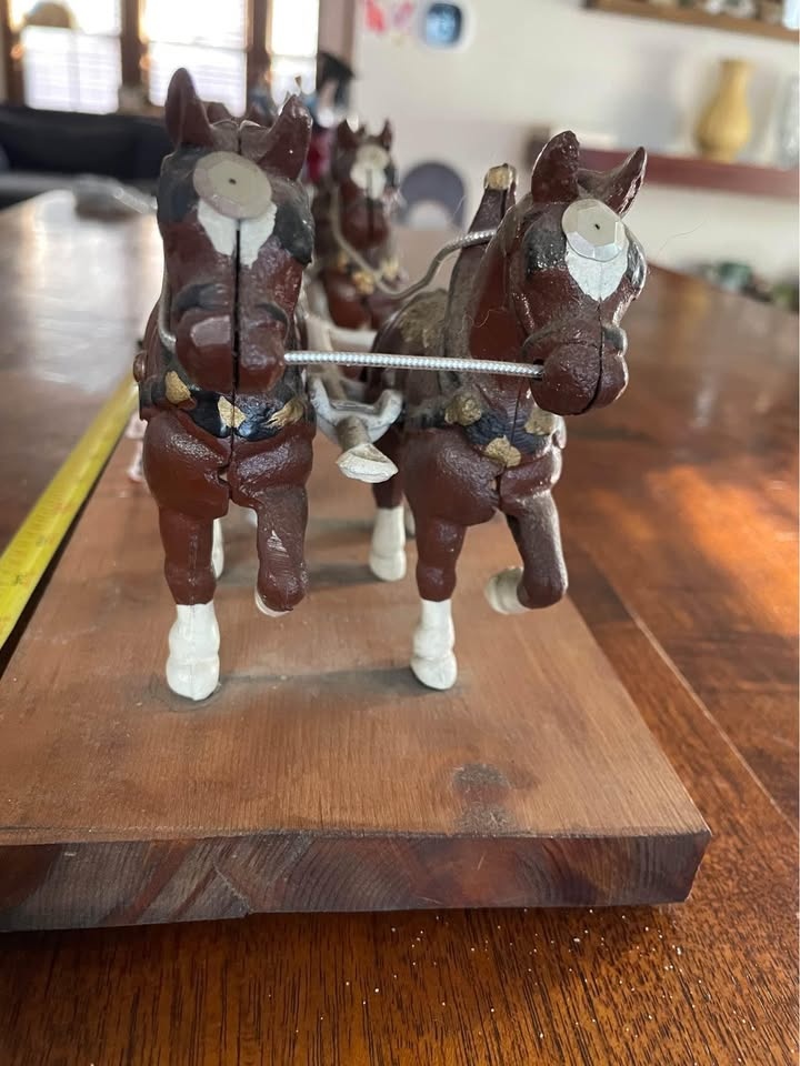 Vintage Budweiser Clydesdale Horse & Wagon - photo 4