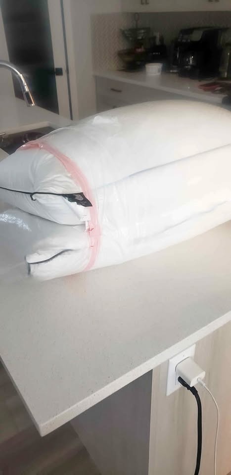 New Comfy Luxury Pillow - White