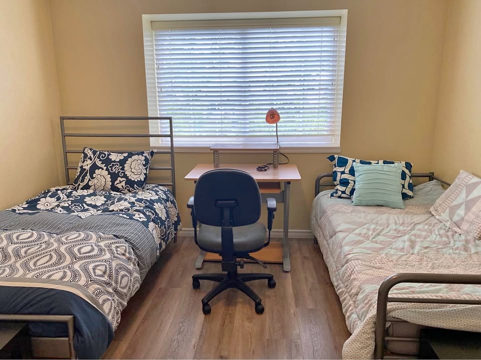 Private room for rent
