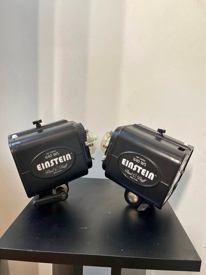 Paul C Buff - Einstein E640 Flash Unit