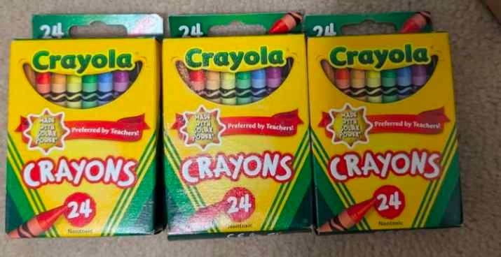 All brand new items - Box of stationary - photo 2