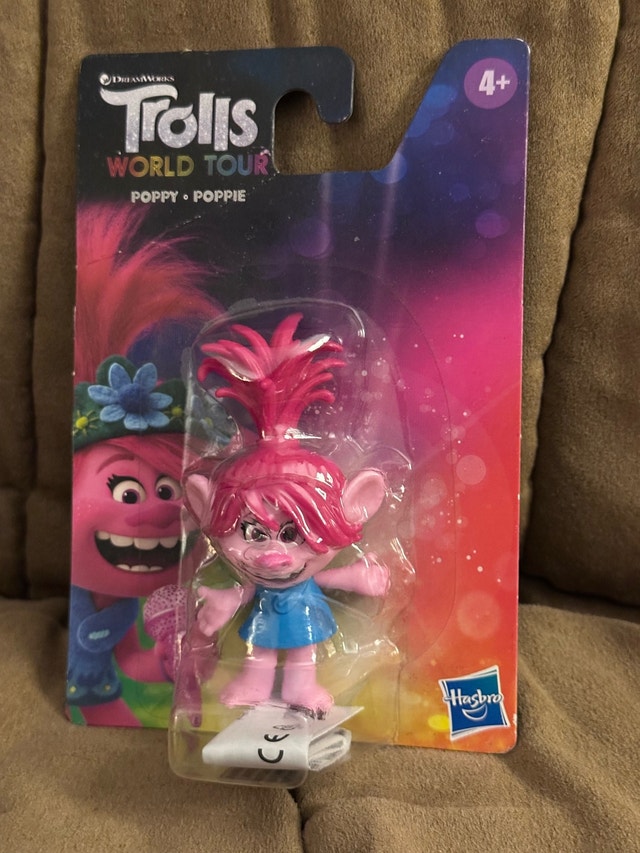 Trolls World Tour Poppy Figure - photo 2