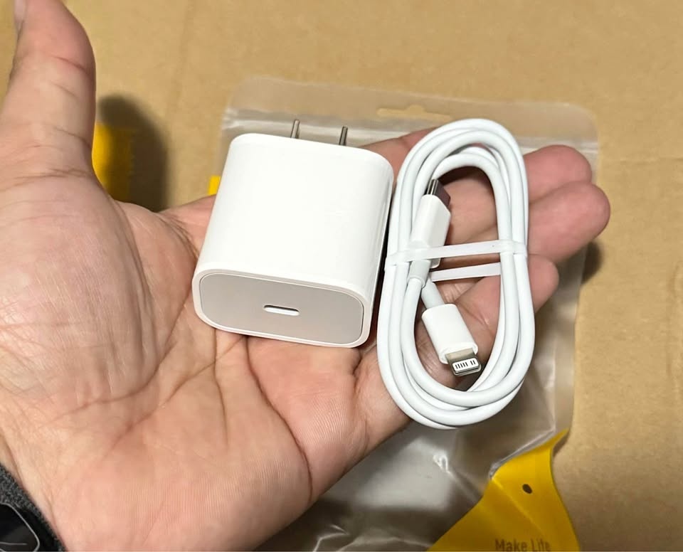 Fast Charger for iPhone X to 14 series *NEW* with cable