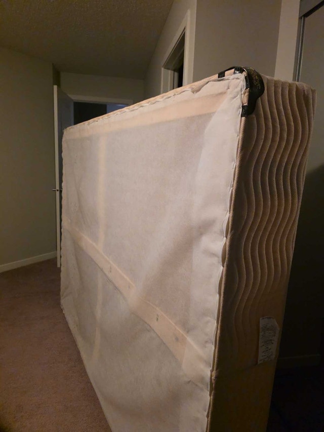 Queen bed spring box - photo 2