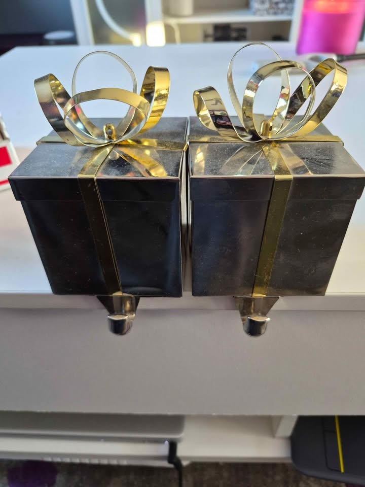 4 stocking hangers - photo 2