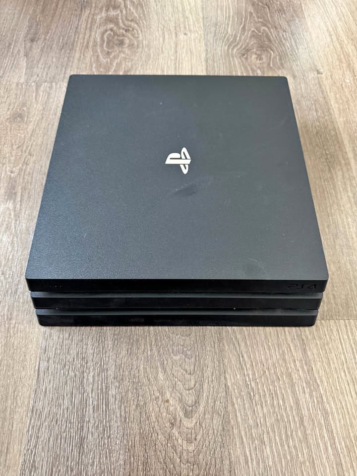 PS4 Pro - 1 TB