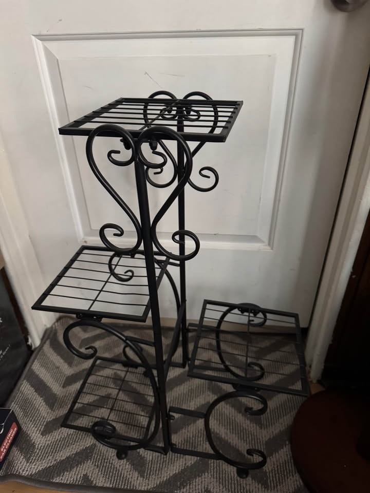 Metal Plant Stand - photo 3