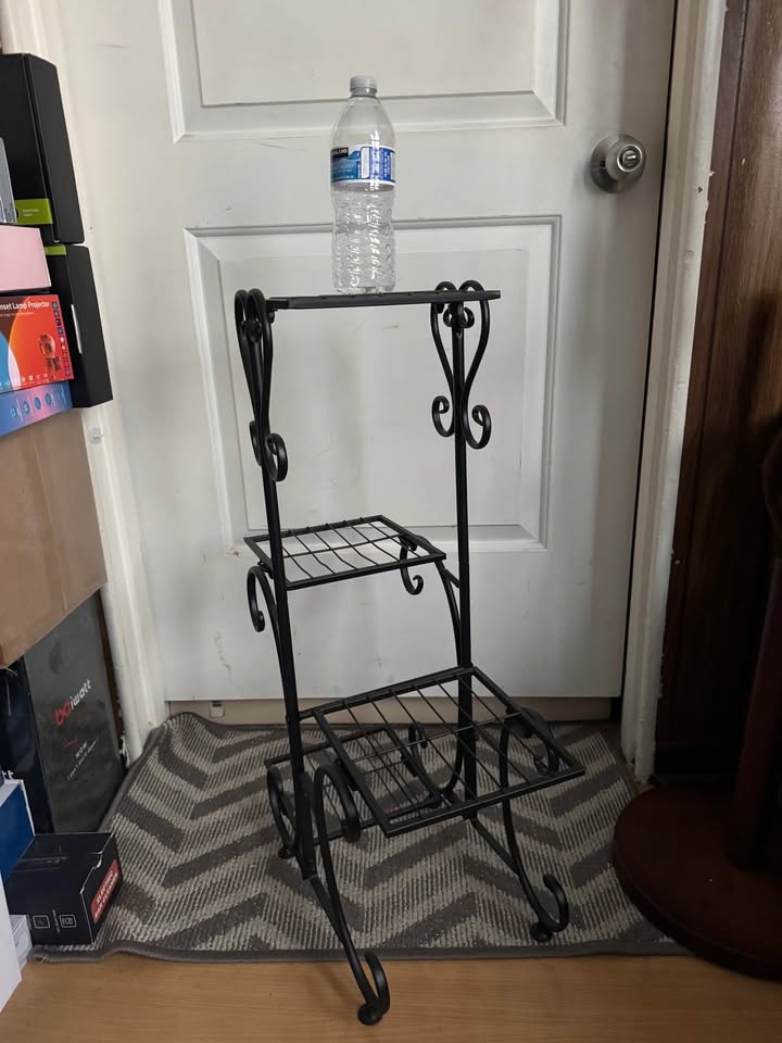Metal Plant Stand - photo 5