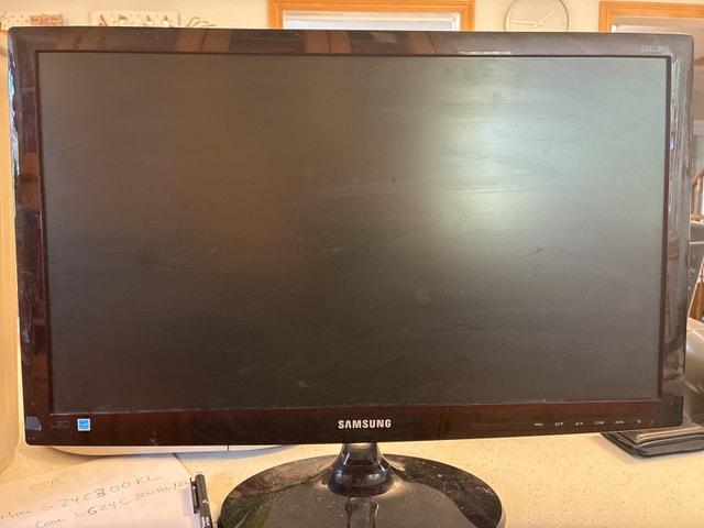 Samsung 23.6 inch LED* Monitor Series 3 (S24C300HL) - photo 4