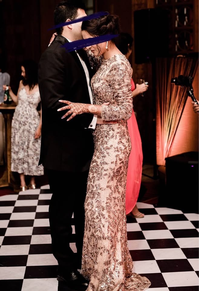 Sequinned dress size 4, Mac Duggal for cocktail, prom, red carpe - photo 3