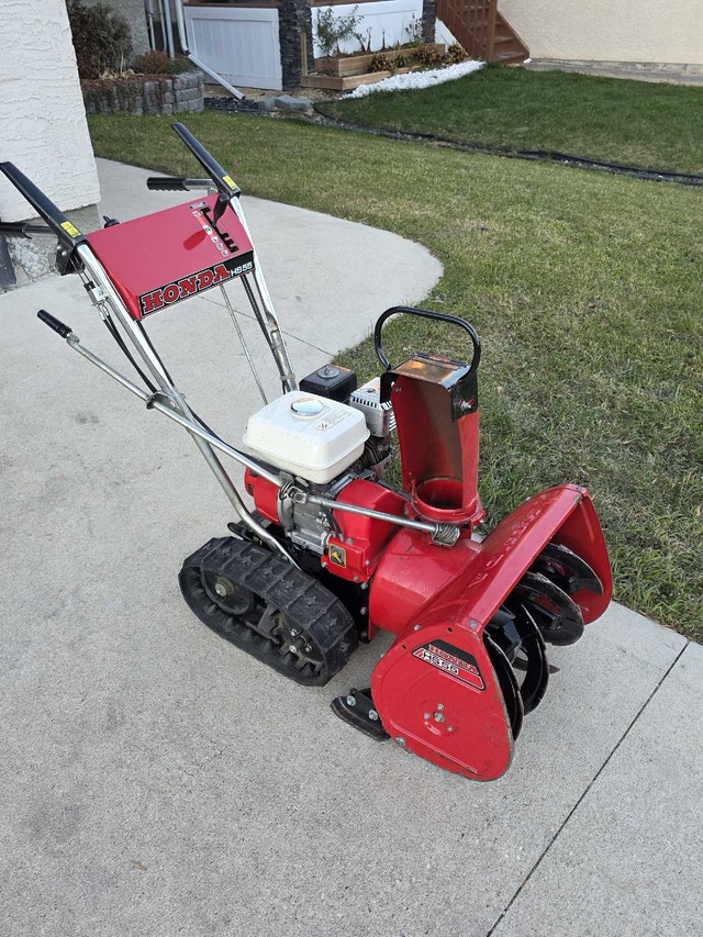 Honda HS55 Snowblower with Tracks
