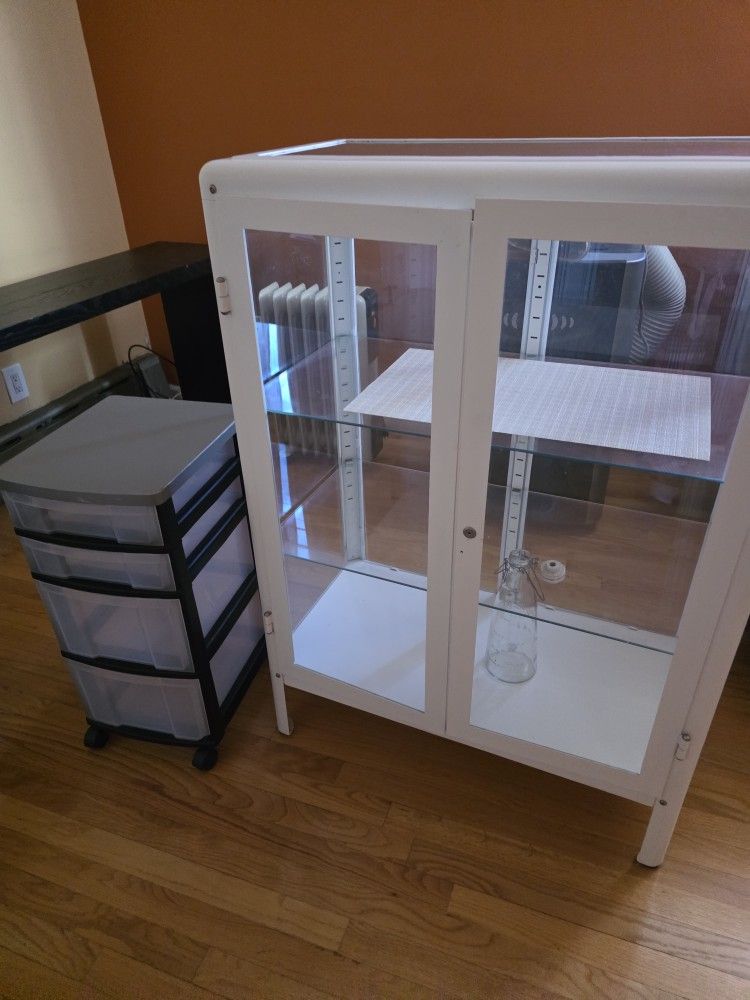 Storage Bundle – Display Cabinet & Rolling Drawers