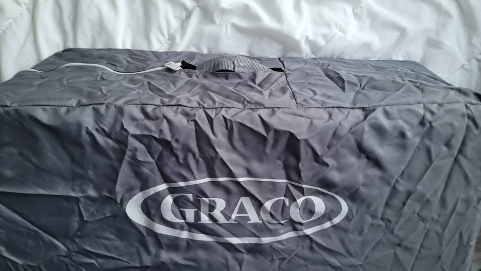 Graco portable Pack and play - photo 4