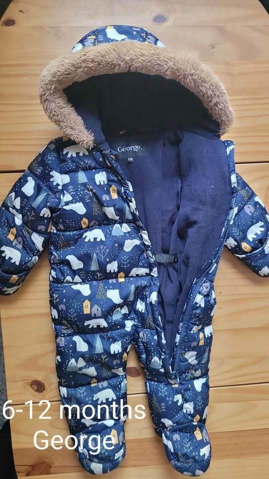 6-12 months snowsuit George - photo 2
