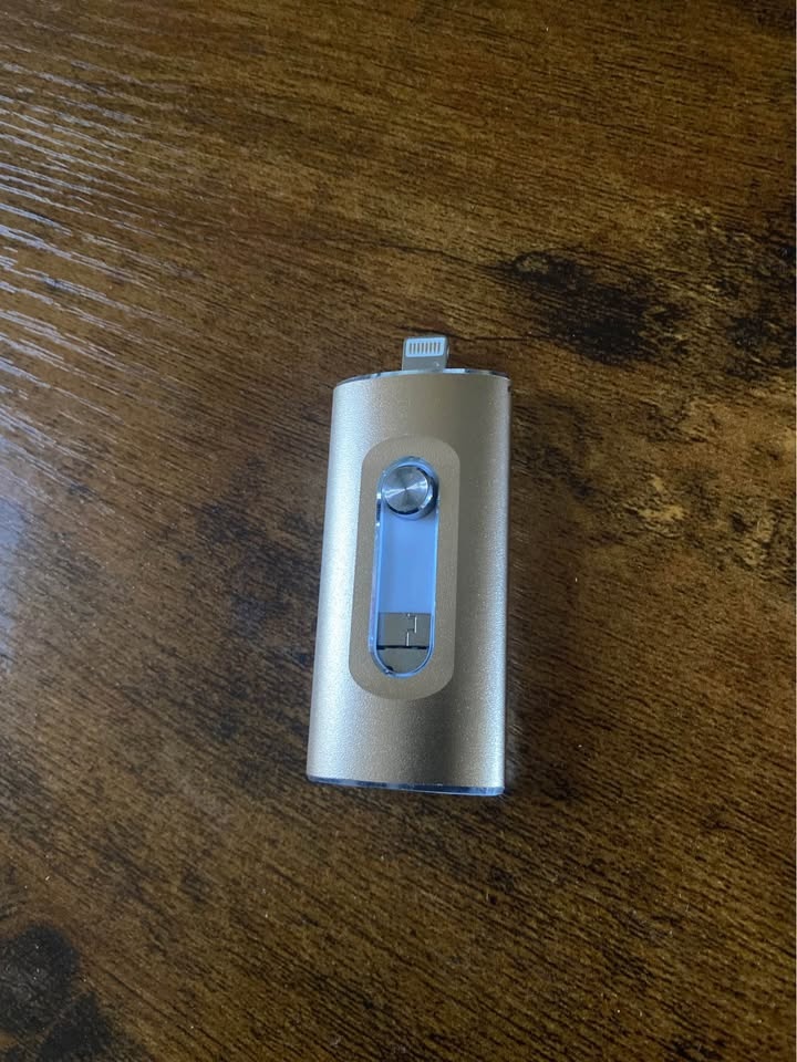 3-in-1 Flash Drive for iPhone iPad & Computer - photo 5