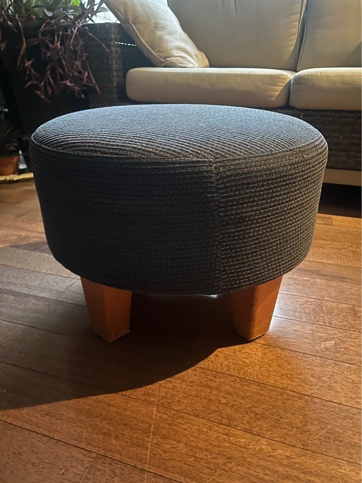 Cushion Chair | Make me an offer - photo 3