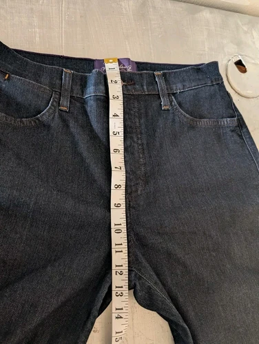 NYDJ Not Your Daughters Twiggy Slim Straight Jeans 10017 Size 10 - photo 4