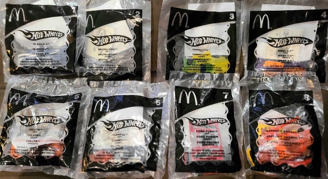 2006 McDonalds Hot Wheels Set
