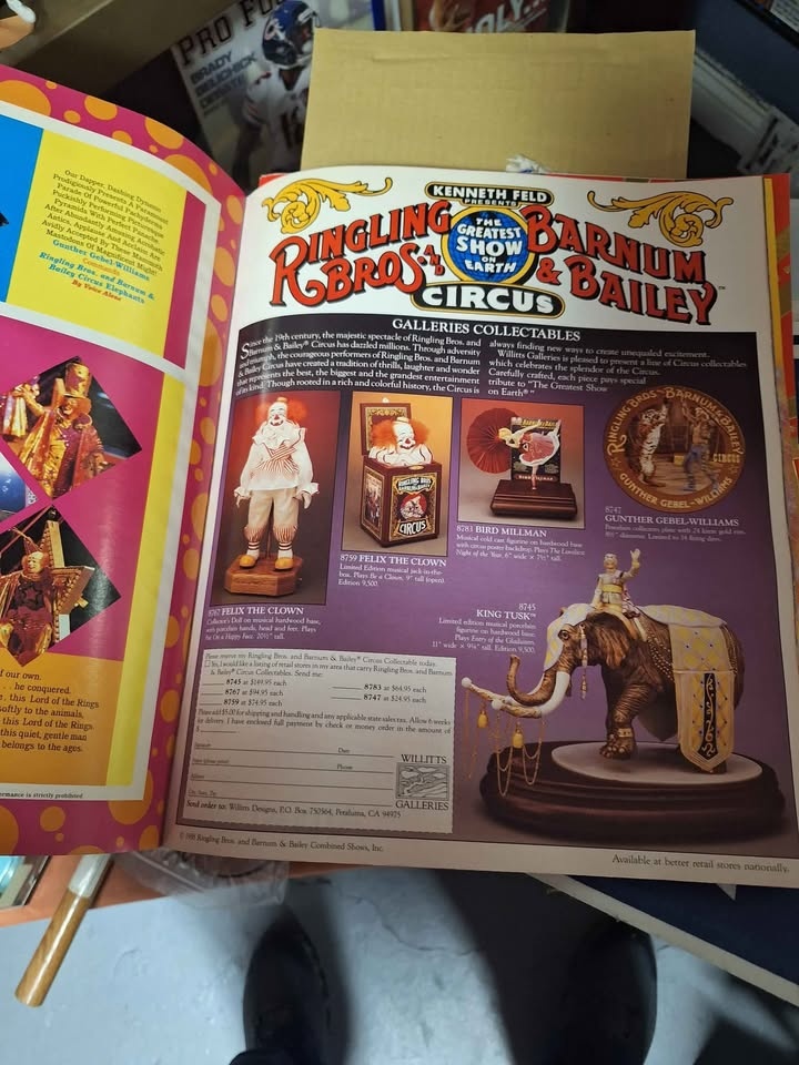 Vtg Ringling Bros Circus Program Gunther Gebel-Williams - photo 2