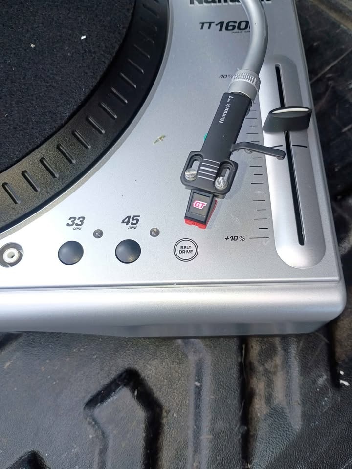 Numark TT1600 Professional Turntable - photo 3