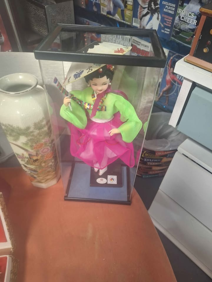 Asian Collectables - photo 4