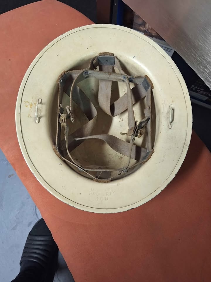 WWII O.C.D. OFFICE OF CIVIL DEFENSE METAL HELMET US GOV'T PROPER - photo 2