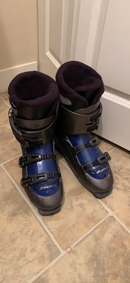 Adult skies (190cm) and ski boots size 10 - photo 4