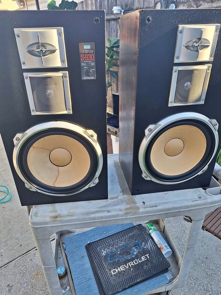 Qty 2 Sansui S-930 C