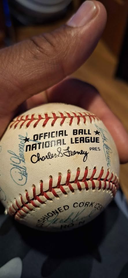90's Cubs , and padres signed balls - photo 2