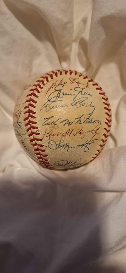 90's Cubs , and padres signed balls - photo 5