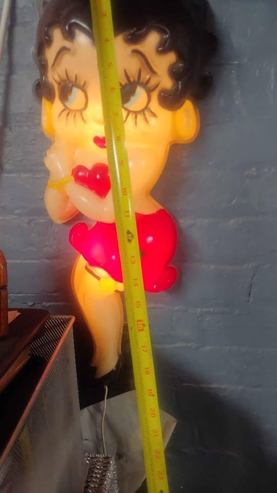 1982 Betty Boo wall lamp - photo 2