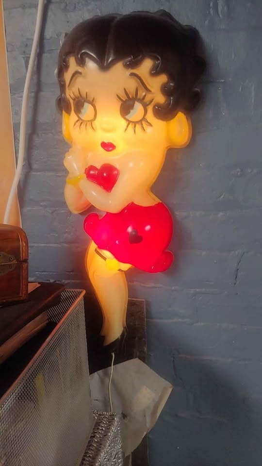 1982 Betty Boo wall lamp - photo 4
