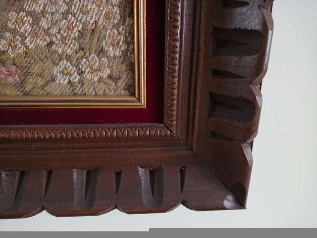 Italian Tapestry in Hand Carved Wooden Frame - photo 3