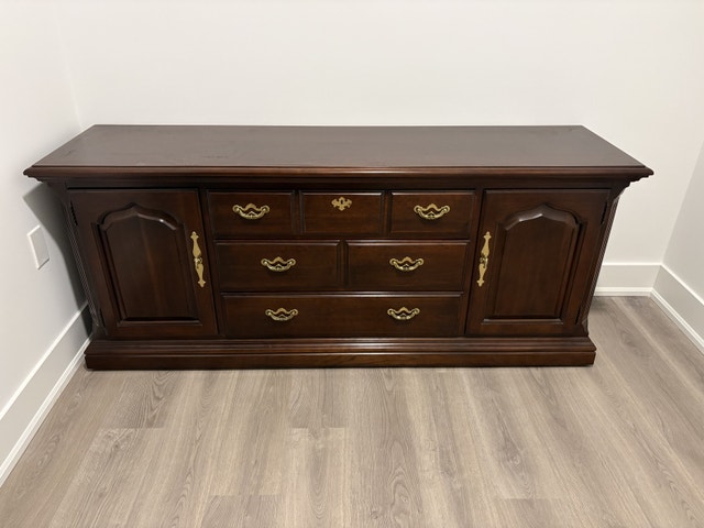 Thomasville Buffet Cabinet/Hutch - photo 2