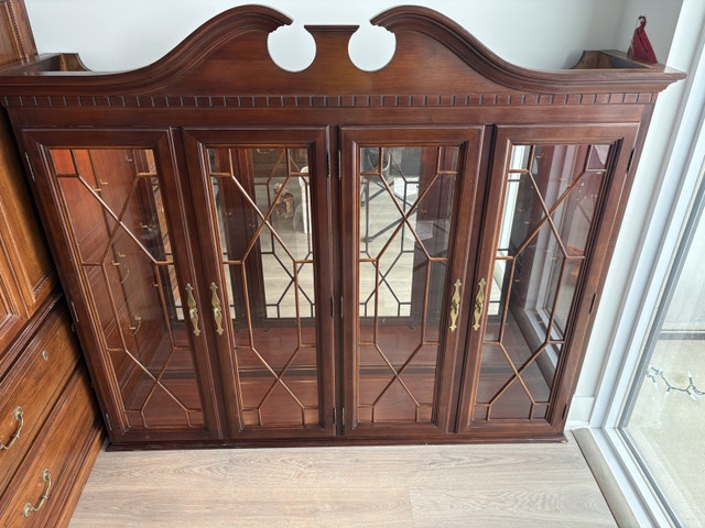 Thomasville Buffet Cabinet/Hutch - photo 4