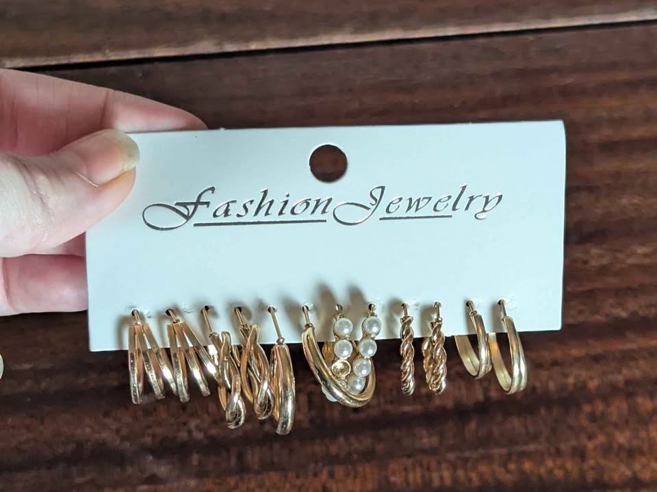 🌟New 6 Pairs Gold or Silver Hoop Earrings Set🌟 - photo 5