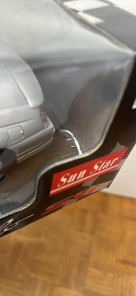 Sunstar Chevy MonteCarlo SS 1/18 - photo 2
