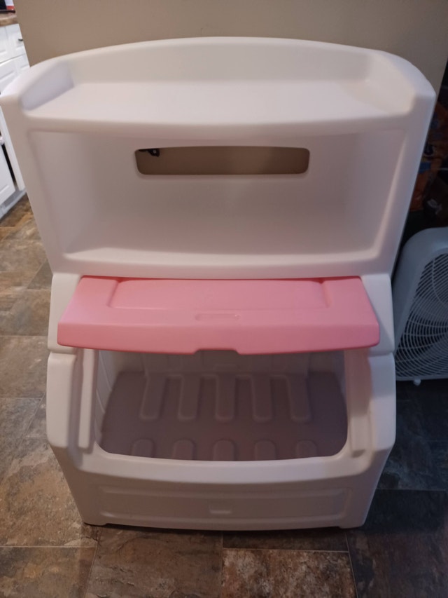 Step2 Lift & Hide Red Bookcase Storage Chest - photo 2