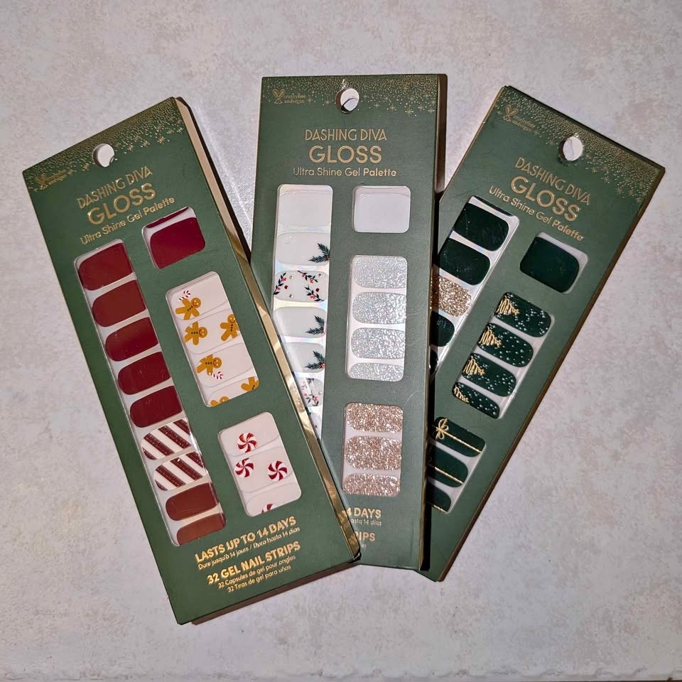 Dashing Diva Gloss holiday themes gel nail strips