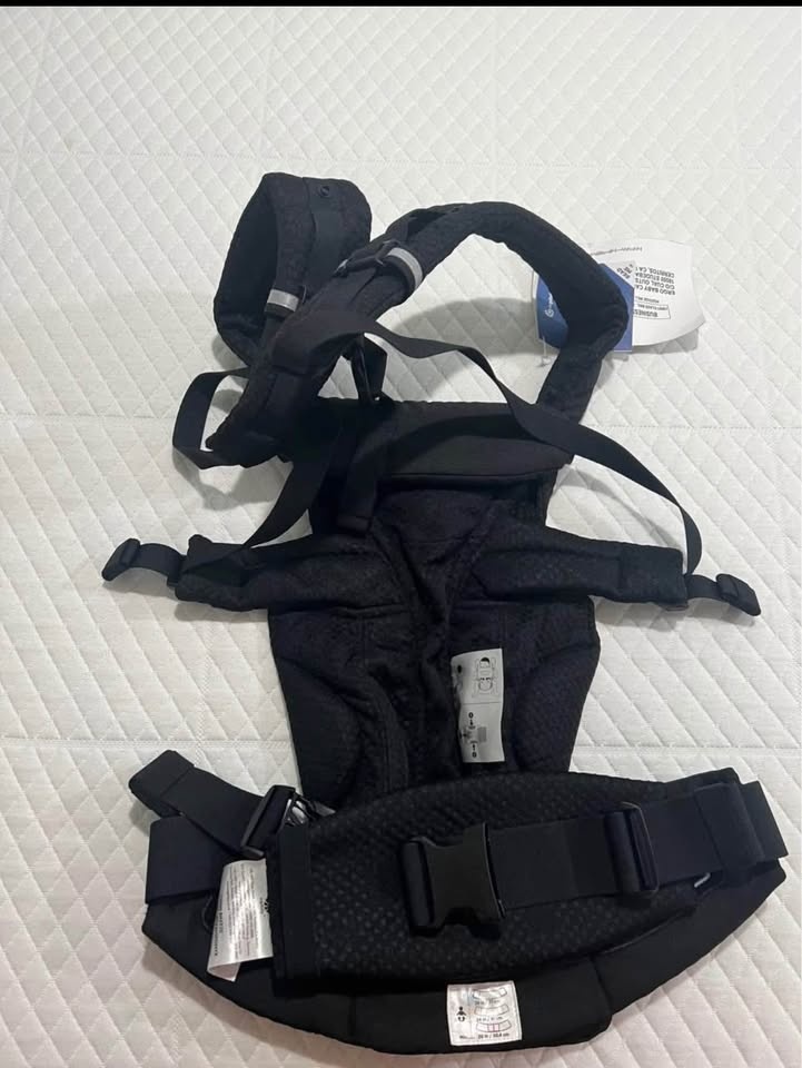 Ergobaby Baby Carrier - photo 3
