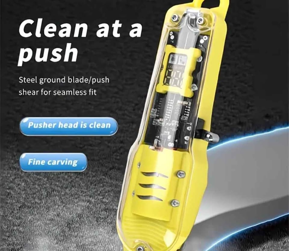 Sealed men's shaver