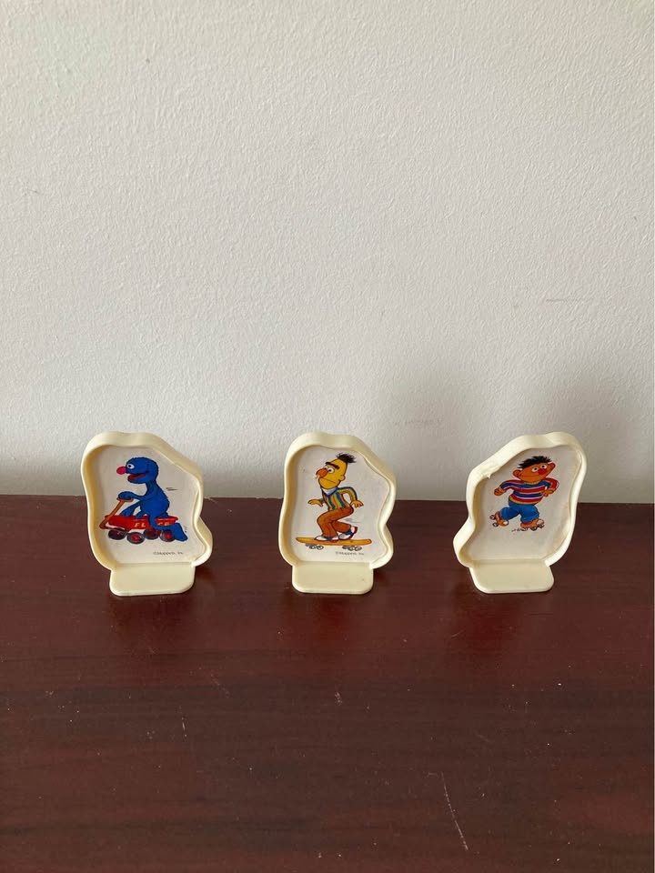 Vintage Sesame Street Peg Stand Figures – Grover, Bert & Ernie ( - photo 2
