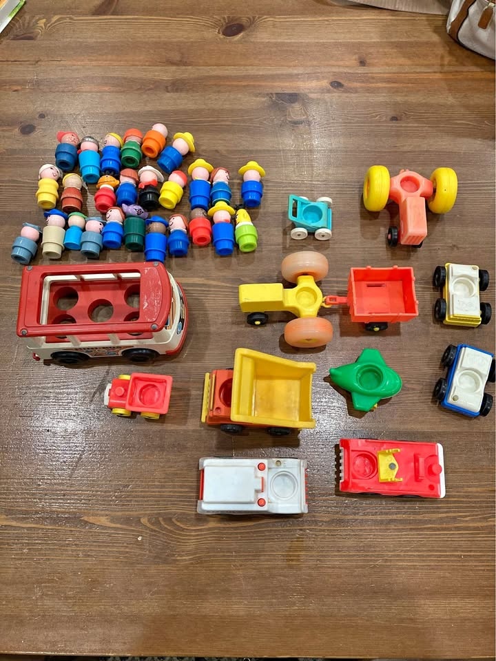 Vintage Peg People Figures + Wooden Vehicles & Bus – Toy Lot