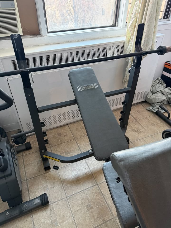 Body Champ Weight Bench & Marcy Stationary Bike - photo 3