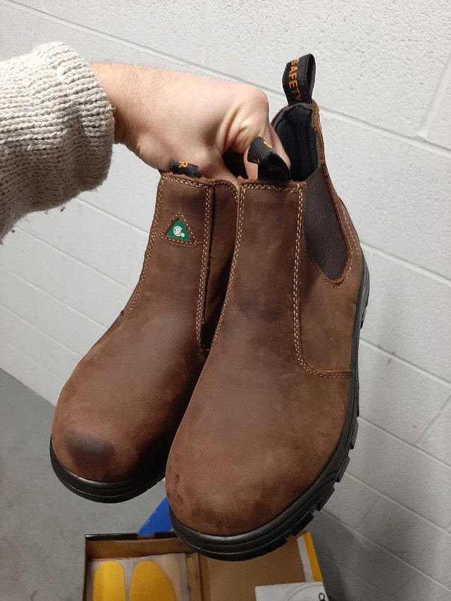 Tiger construction boots new