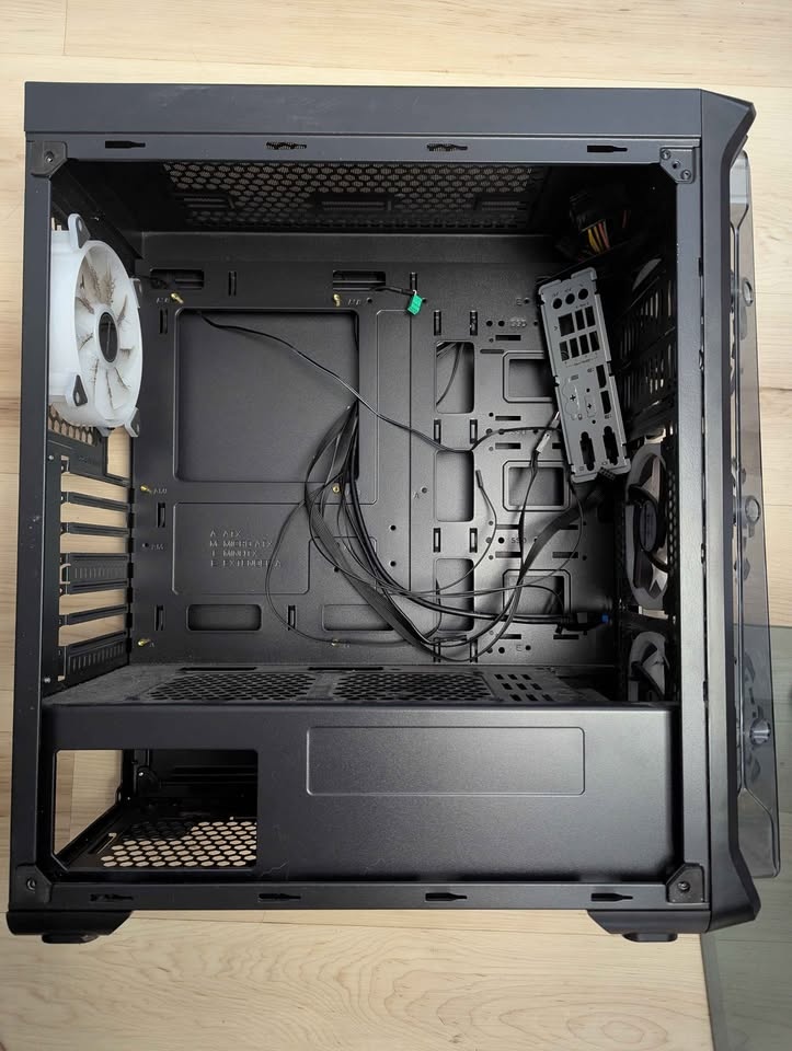 Brand new Segotep PC case - photo 3