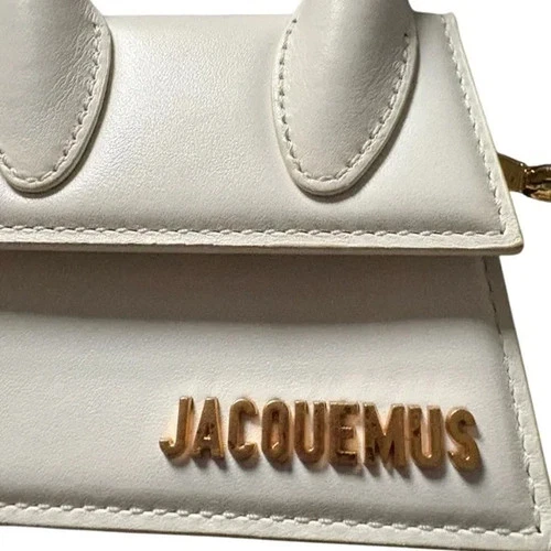 Jacquemus - Le Chiquito- White Mini Bag with Gold Accent🤍✨ - photo 5