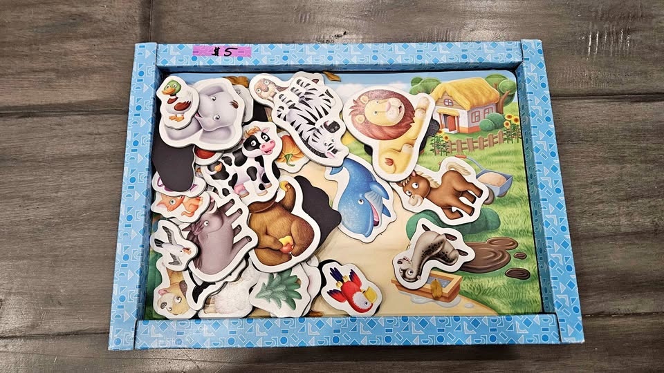 Puzzles, memory game, maze, play doh, magnetic animals, save the
