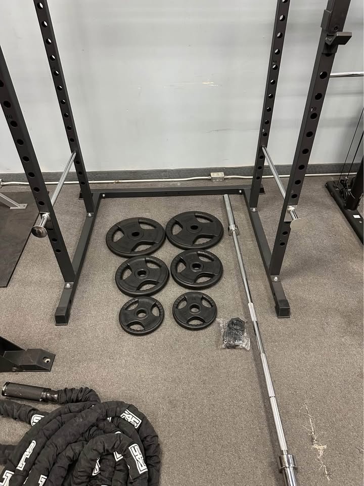 🔥 FULL HOME GYM PACKAGE ** BNIB Power Rack + Bar + Plates 🔥 - photo 2